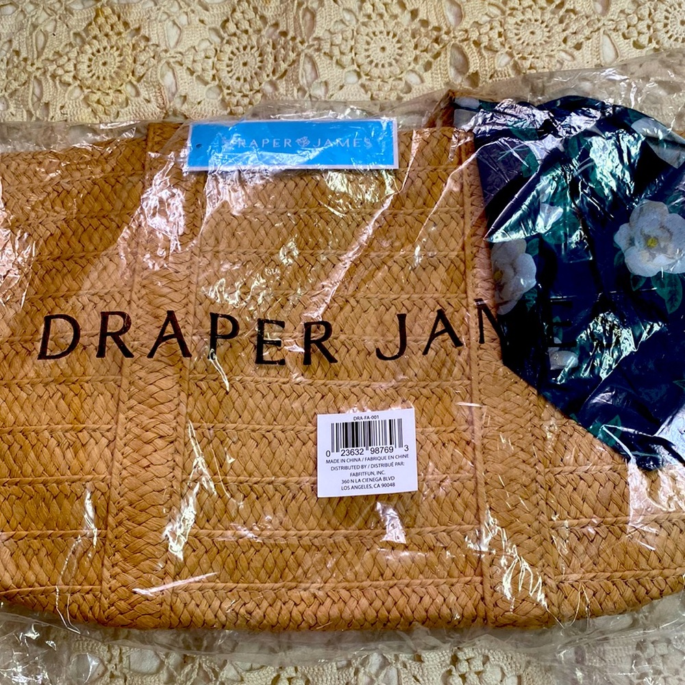 NIB Draper James  Everyday Straw Tote with Scarf